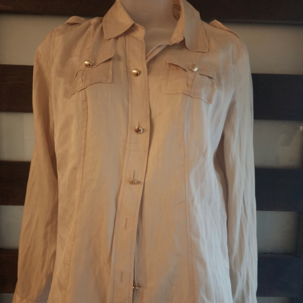 Used Banana Republic cream button up